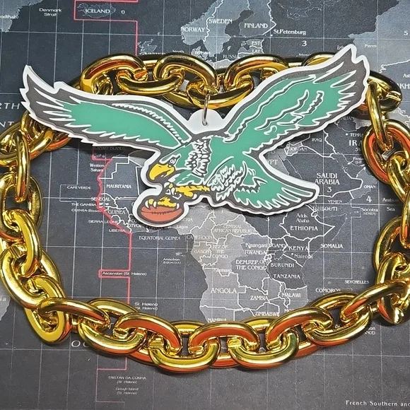 Philadelphia Eagles Gold Chain Necklace with Eagle Pendant - Picture 3 of 7